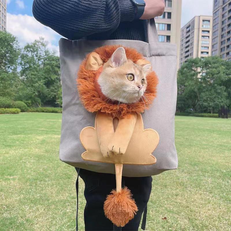 🔥 Lion Shaped Cat Carrier Bag: Turn Your Fur Baby Into a King! 🦁🐱